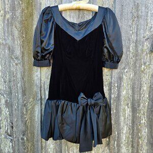Vintage 80s Party Prom Bubble Dress With Bow Womens Size S Black Velvet Satin